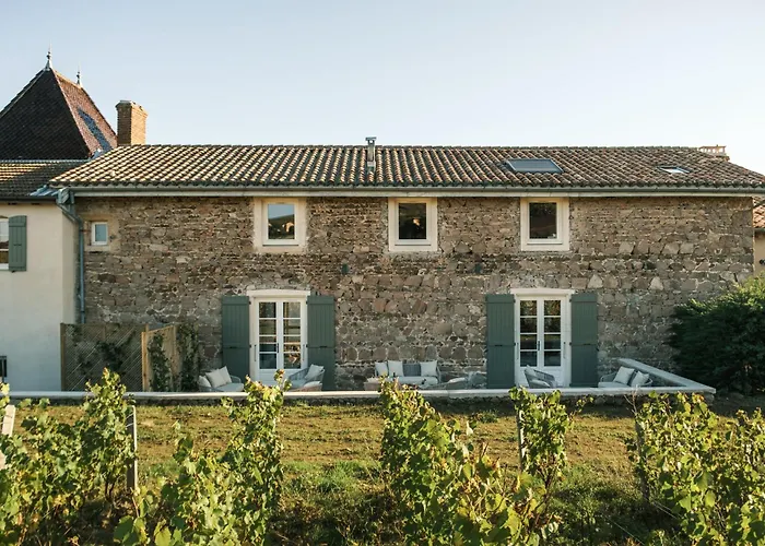 Le Pavillon Des Capitans 3*
